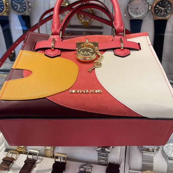MICHAEL KORS Hamilton Small Two-Tone Satchel
COLOR LIGHT BERRY SHERBET MULTI
NWT - Picture 13 of 16